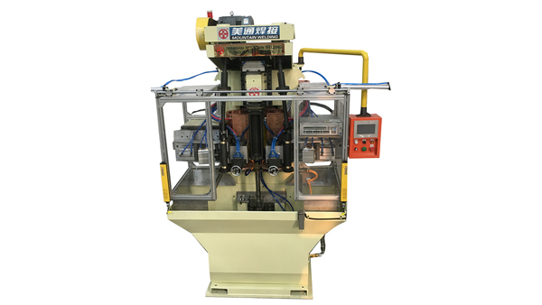 Máquina de solda costura